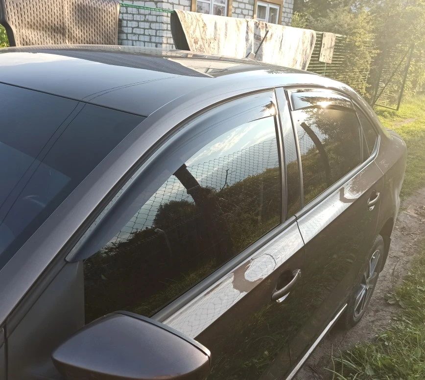 Дефлекторы окон дверей (ветровики) для Volkswagen Polo / Фольцваген Поло 5 Седан 2009-2020 Г.В. — фото 11