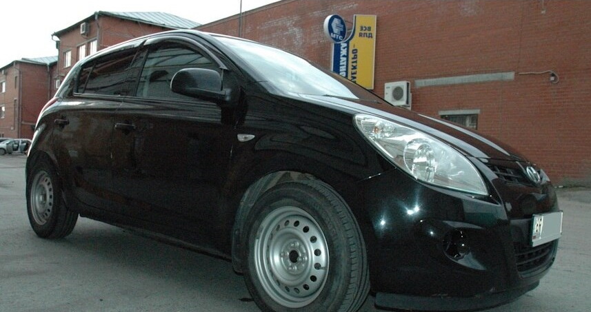 Дефлекторы окон дверей (ветровики) для Hyundai i20 2008-2014 Г.В.. Ричмарк — фото 5