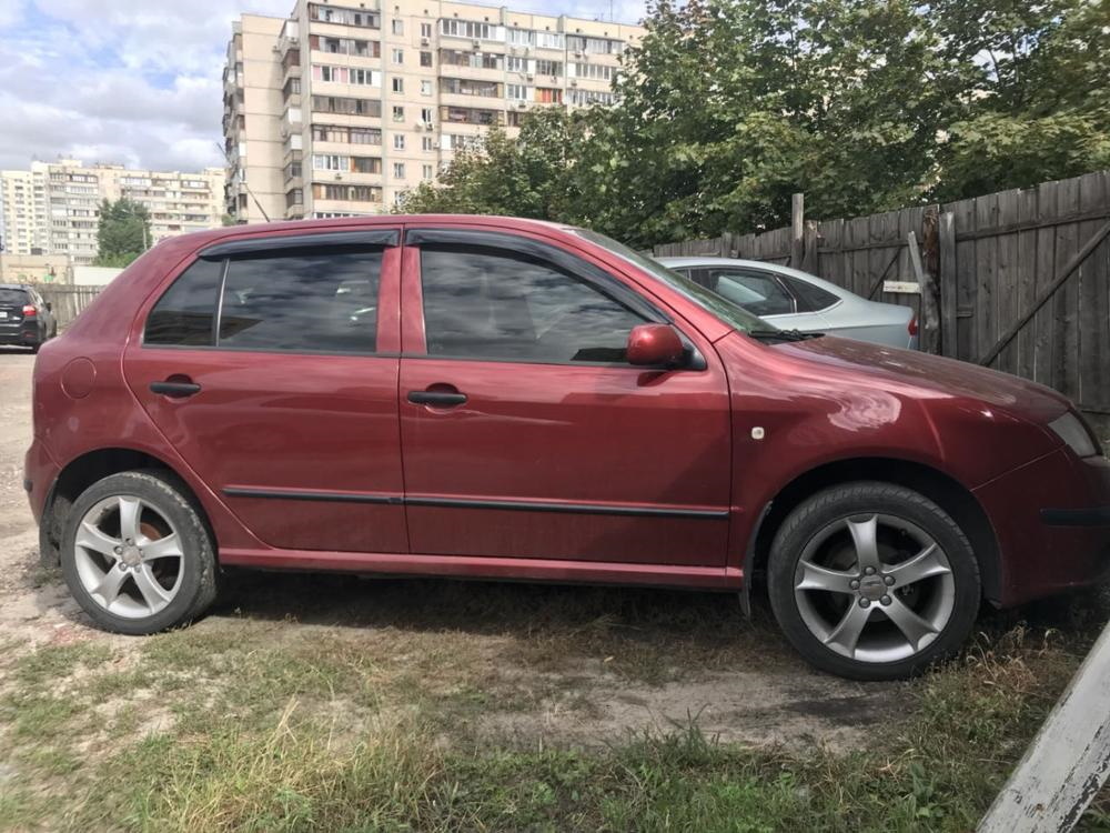 Дефлекторы окон дверей (ветровики) для Skoda Fabia / Шкода Фабия 1 1997-2007 Г.В.. Ричмарк — фото 8