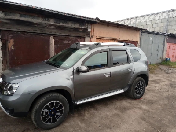 Дефлекторы окон дверей (ветровики) для Renault Duster / Рено Дастер 2010-2021 Г.В.. Ричмарк — фото 4